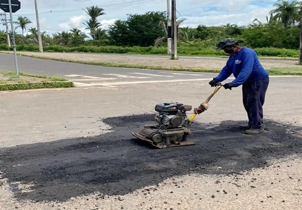 A operação iniciou na Avenida Gil Martins e se estende até o povoado Cantinho