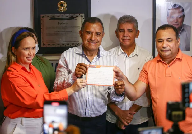 Sérgio Vilela se filia ao SDD