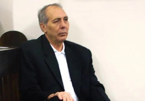 Hildebrando Pascoal, conhecido como "homem da motosserra"