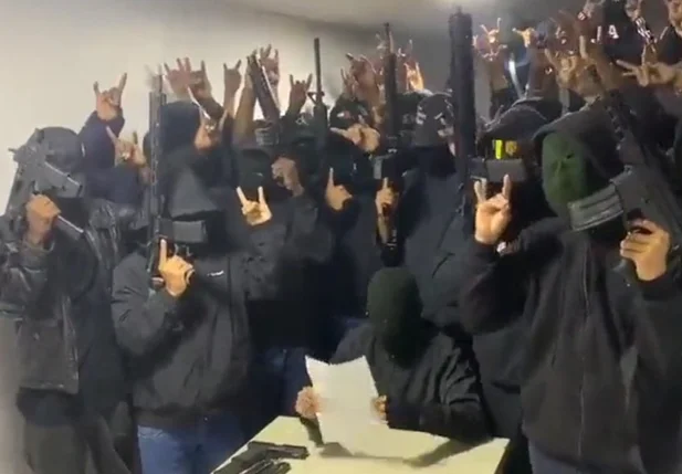 Facção criminosa "Los Lobos"