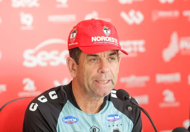 Fabiano Soares, técnico do River-PI