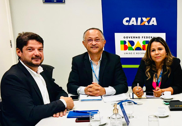 Prefeito Talles Marques inicia a construção de 49 unidades habitacionais do Programa Minha Casa, Minha Vida