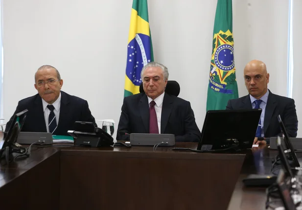 Temer se reúne com autoridades de segurança