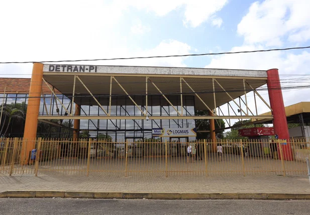 Alvo fica localizado no Detran