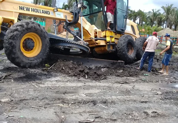 Máquina do PAC é usada em São João do Arraial