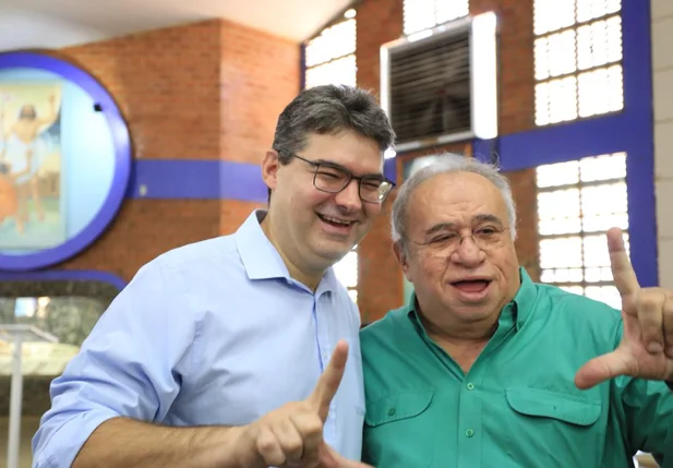 Luciano Nunes e Heráclito Fortes após missa em ação de graças