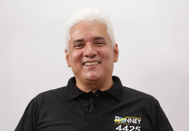 Ronney Lustosa diz que quer ajudar Sílvio Mendes a reconstruir o Piauí